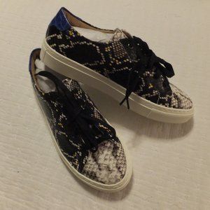 Banana Republic Snakeskin Leather Sneaker